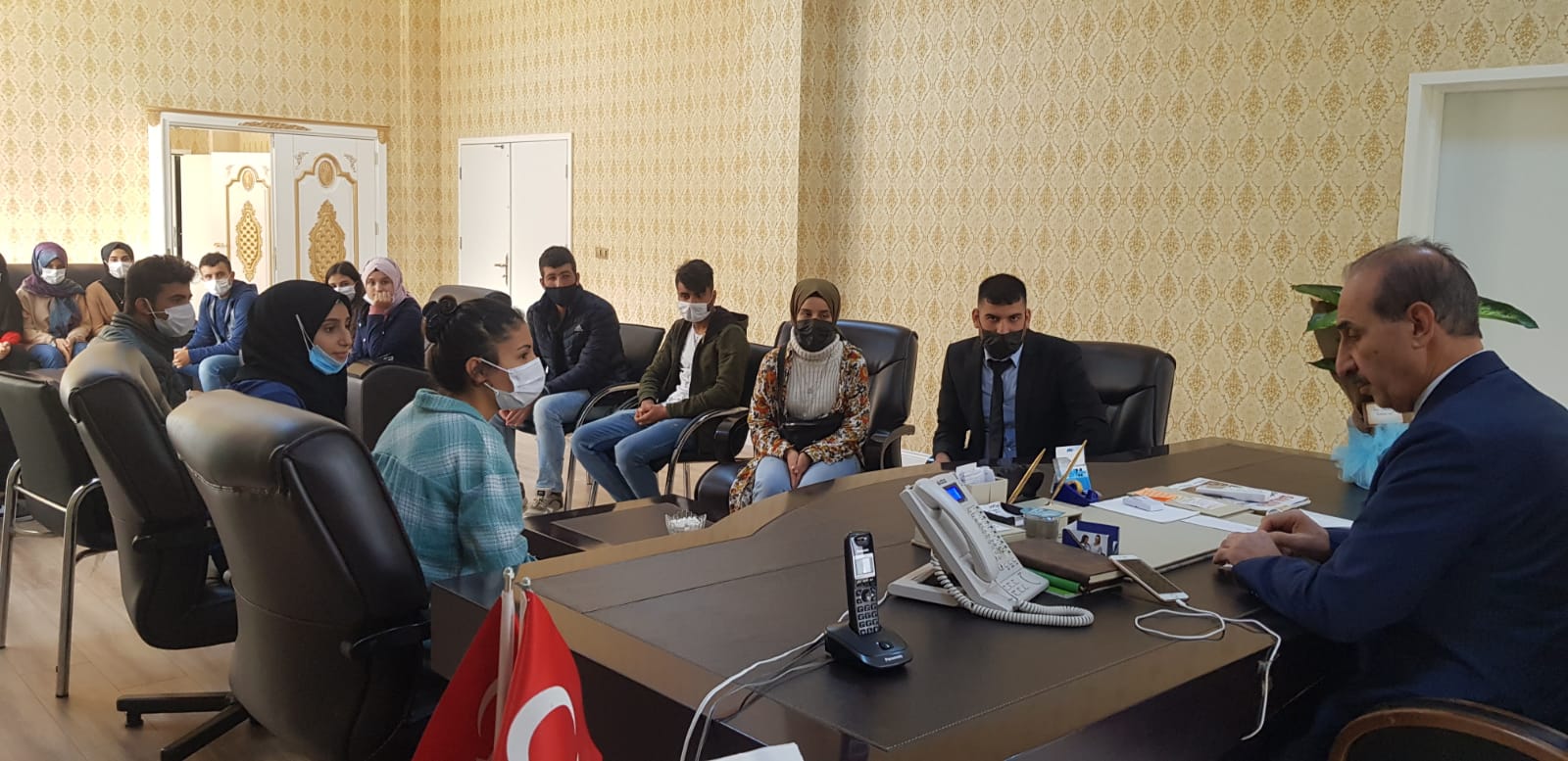 Öğrencilerden Başkan Yalçınkaya'ya Teşekkür Ziyareti