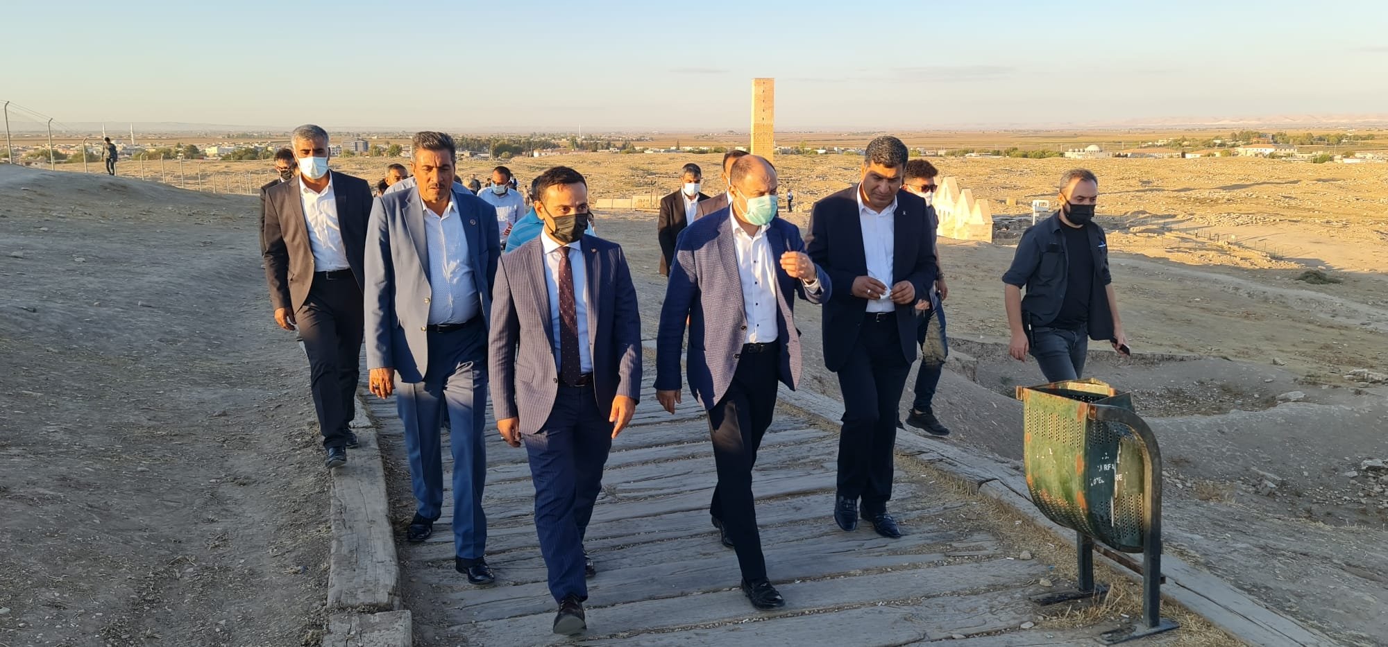Romanyalı Ziyaretçilere Tarihi Mekanlar Gezdirildi