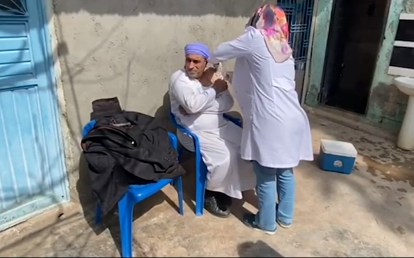 Viranşehir'de 65 yaş ve üzeri̇ vatandaşlar aşılandı