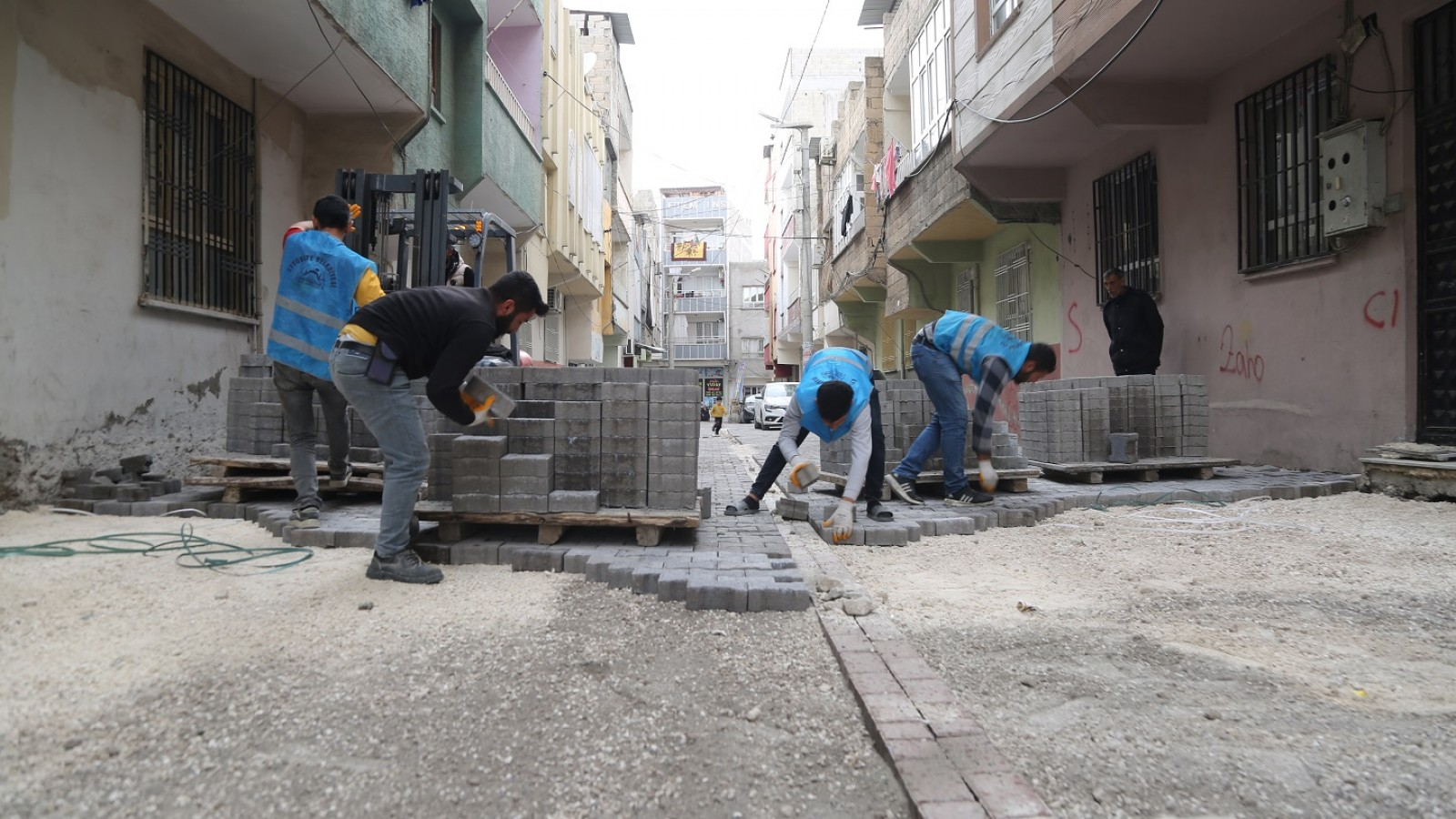 Eyyübiye'de doğalgaz ulaştırılan mahalleler yenileniyor