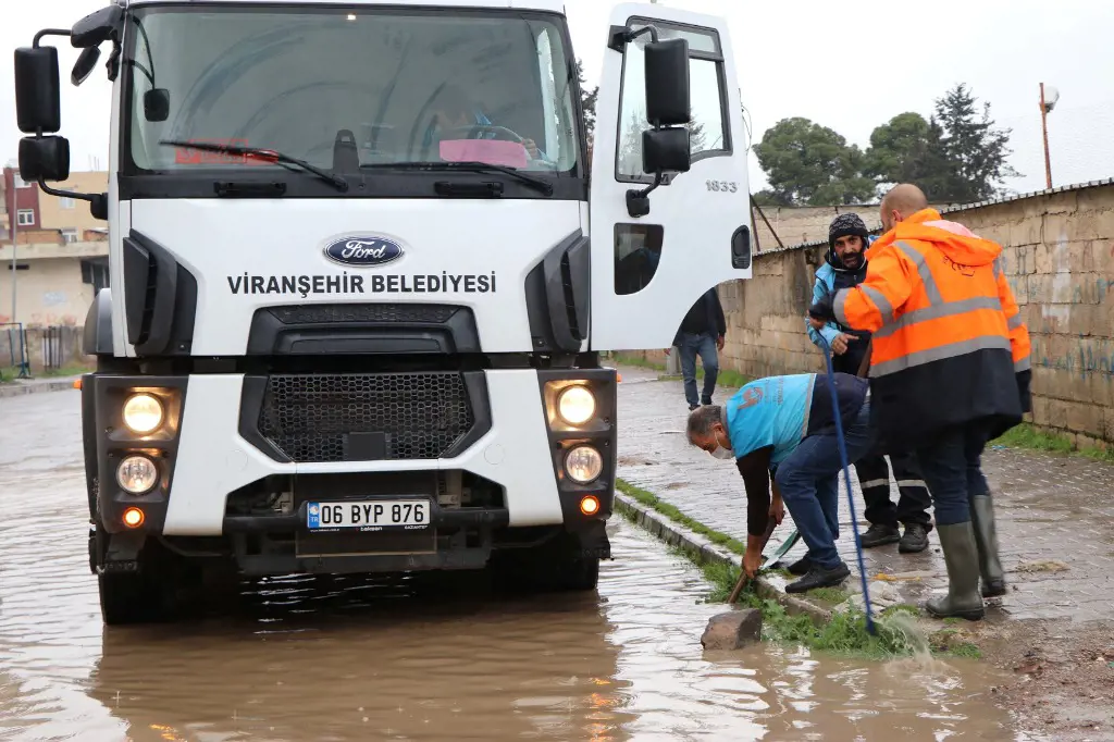 Viranşehir Belediyesi olası olumsuzluklara karşı teyakkuzda