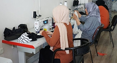 Karaköprü'de kadınlar kurslarda meslek ediniyor