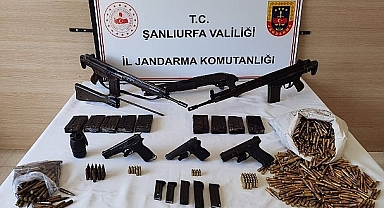 Şanlıurfa'da kaçakçılık operasyon! Çok sayıda silaha el konuldu