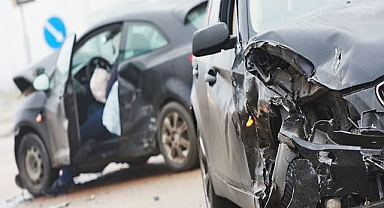 Urfa'da korkunç kaza! 4 kişinin durumu ağır