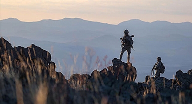 Milli Savun Bakanlığı Açıkladı: 17 Terörist Etkisiz Hâle Getirildi