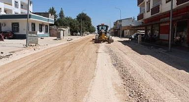 Şanlıurfa Büyükşehir Belediyesi, Viranşehir’de Yol Çilesine Son Veriyor