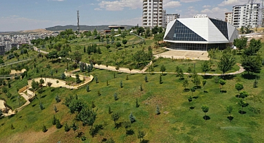 Yaşampark'ta Revizyon! Karaköprü'nün Prestijli Alanı Başarıyla Yenileniyor