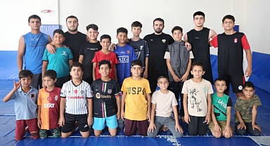 Eyyübiye AK Evler Şampiyonların Mekânı