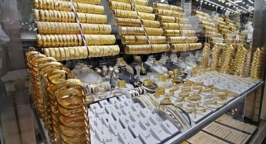 2024’te Altın Fiyatları Zirveye Tırmanıyor! Yatırımcılar İçin Fırsatlar ve Riskler