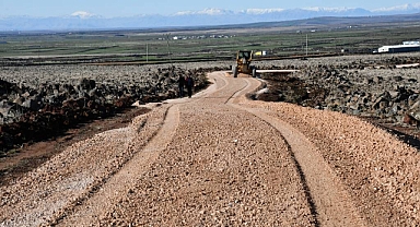 Siverek Belediyesi, Kırsal Mahallede Yol Çilesine Son Verdi