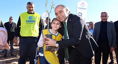 Karaköprü'den Kırsal Bölgelere Yeşil Hamle: Ağaçlandırma Seferberliği Başladı!