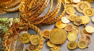 Haftanın İlk Günü Çeyrek ve Yarım Altın Ne Kadar?