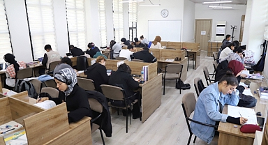 Karaköprü Okuma Evleri, Gençlerin Sınav Hazırlığını Kolaylaştırıyor