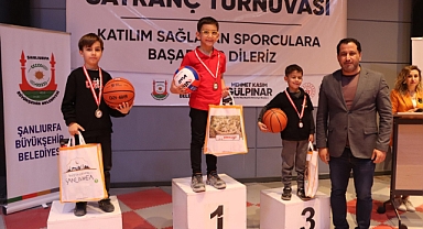 Şanlıurfa’da 23 Nisan’a Özel Satranç Turnuvası Coşkuyla Tamamlandı