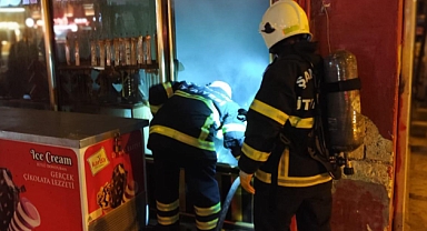 Şanlıurfa’nın Viranşehir İlçesinde Kozmetik Dükkanında Yangın Çıktı