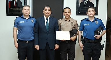 Şanlıurfa'da Başarı Gösteren Bekçiye Ödül Verdi