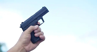 Şanlıurfa’da Silahla Havaya Ateş Açıldı, Küçük Çocuk Entübe Edildi!