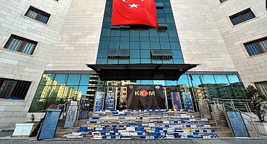 Şanlıurfa Emniyet'ten Kaçakçılara Darbe! Binlerce Kaçak Sigara Yakalandı