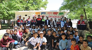 Şanlıurfa İl Jandarma Komutanlığı Öğrencileri Bilgilendirdi!