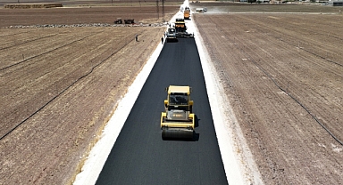 Ceylanpınar Kırsalında Yılların Çilesi Sıcak Asfaltla Tarihe Karışıyor!