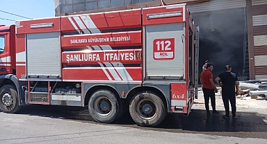 Şanlıurfa’da Yangın Tehlikesi! Boya Fabrikasında Büyük Hasar Önledi