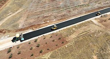 Şanlıurfa Büyükşehir Belediyeleri Kırsal Yol Ağlarını Geliştirmeye Devam Ediyor