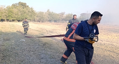 Şanlıurfa’da Korkutan Yangın İtfaiyenin Hızlı Müdahalesiyle Kontrol Altında