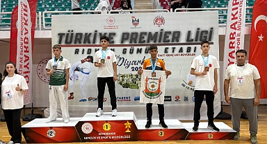 Şanlıurfa Büyükşehir Belediyesi Karate Takımı Madalyaları Topladı