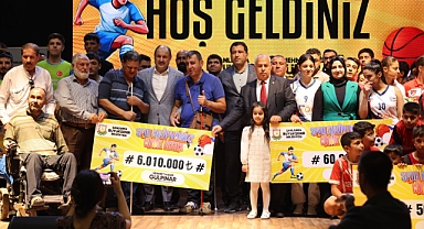 Şanlıurfa Büyükşehir Belediyesi'nden Geleceğe Yatırım! Amatör Spor Kulüplerine Maddi Destek