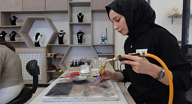 Şanlıurfa Büyükşehir Belediyesi'nin Kursları Kadınlara Umut Oluyor