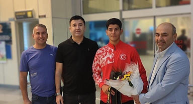 Bozovalı Sporcu Ramazan Canbek Dünya Şampiyonu Oldu
