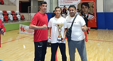 Muş’taki Karate Turnuvasında Urfalı Öğrencilerden Büyük Başarı!