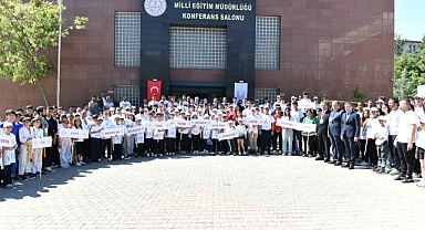 Vali Hasan Şıldak’tan Gençliğe Yatırım: “Eğitim ve Sporla Güçlü Bir Gelecek Kuruyoruz”