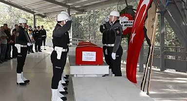 Şanlıurfa'da Kalp Krizi Geçiren Polis Memuru Adana’da Toprağa Verildi
