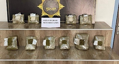 Şanlıurfa Polisi Zehire Geçit Vermedi! 9 kilo uyuşturucu madde ele geçirdi