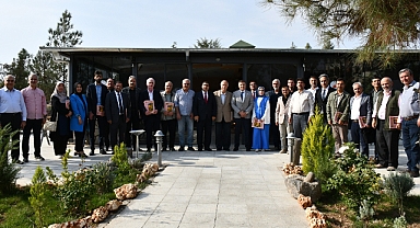 Urfa’nın Kalemleri Bir Arada! URFA’DAN 5. Sayısı Tanıtıldı