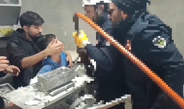 Şanlıurfa’da Hamur Makinesine Sıkışan Çocuk İtfaiye Tarafından Kurtarıldı