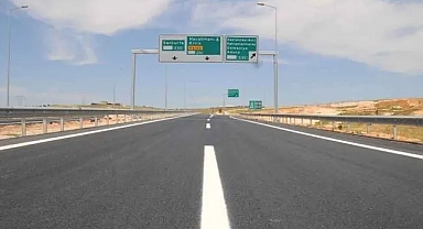 Şanlıurfa’da Yoğun Kar Yağışı Nedeniyle Trafiğe Kısıtlama Tırlara Geçici Yasak!