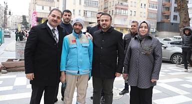 Başkan Canpolat, Mahalle Ziyaretlerinde Esnaf ve Vatandaşların Taleplerini Dinledi!