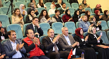 Başkan Kasım Gülpınar Gençlerle Tarih ve Bilimin Işığında Buluştu!