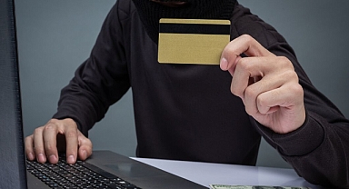 Siber Dolandırıcılıkta Yeni Yöntem Sahte Burs ve Evden Çalışma Tuzağı!