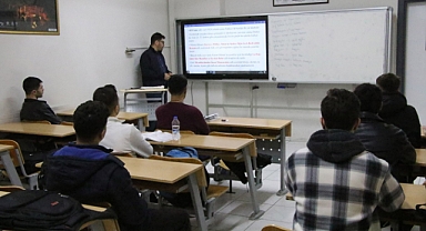 Başkan Mehmet Canpolat’tan Eğitime Tam Destek Gençlere Ücretsiz Dershane!