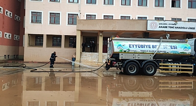 Eyyübiye Belediyesi Gece Gündüz Sahada Tüm Mahallelerde Seferberlik!