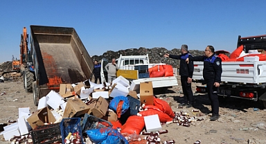 Haliliye Zabıtası Baskın Yaptı Tarihi Geçmiş Ürünler Piyasadan Toplandı!