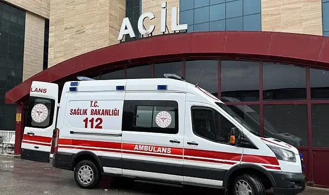 Şanlıurfa’da İş Makinesi Devrildi Operatör Hastaneye Kaldırıldı!