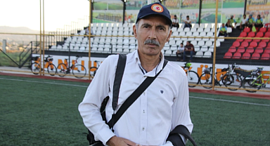Sahada Rekabet, Tribünde Zarafet