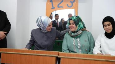 Yaşlı Ve Engelli Aylıkları Hesaplara Yatırılmaya Başlandı